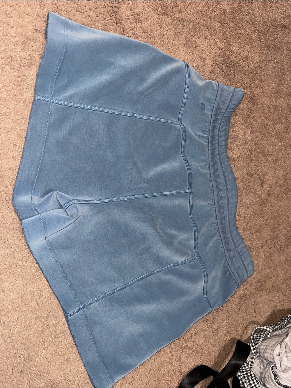 lululemon athletica Light Blue Sofstreme High-Rise Shorts Size 8 - Picture 6 of 7